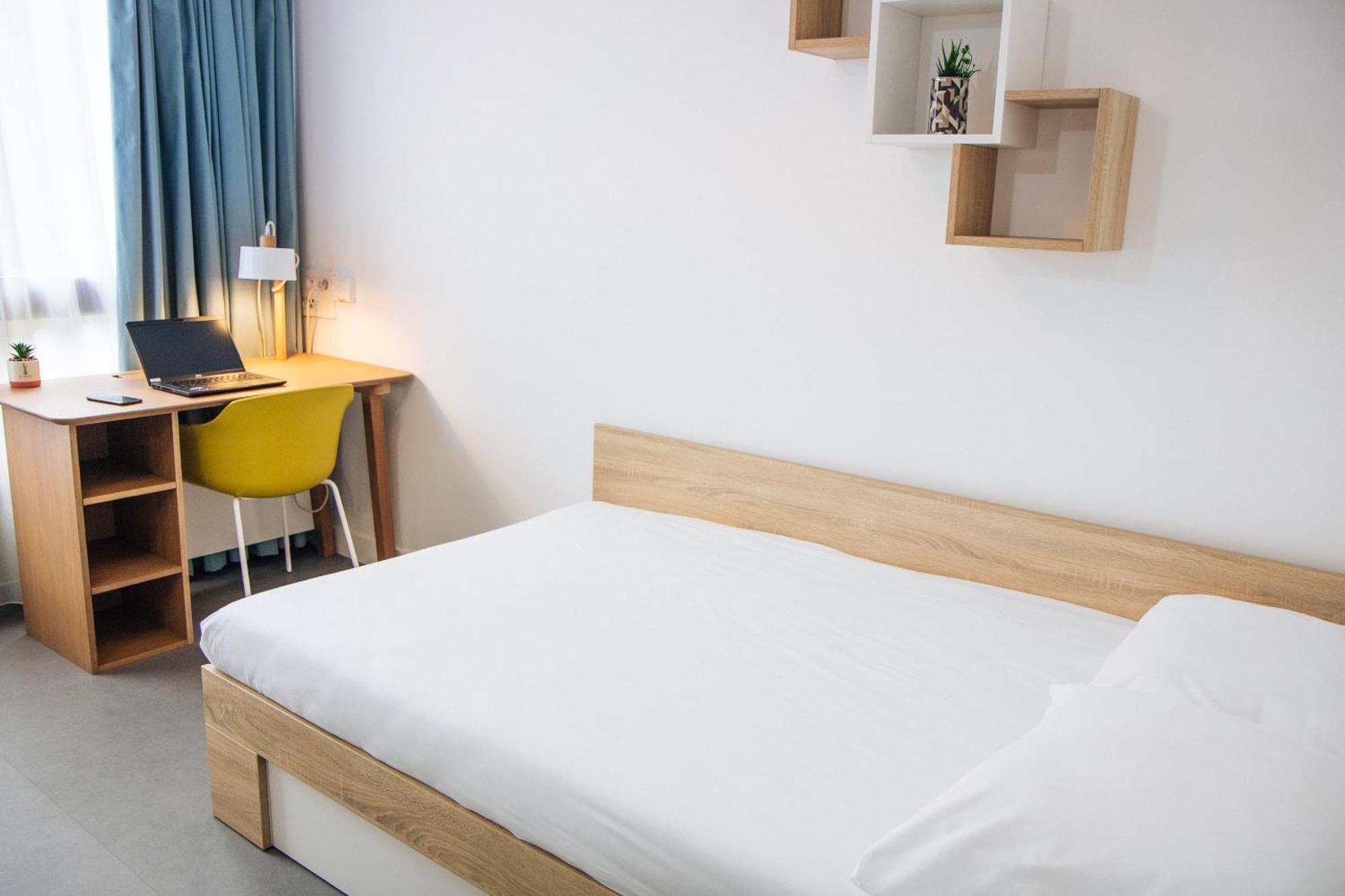 Twenty Business Flats Jouy-En-Josas Aparthotel Rum bild